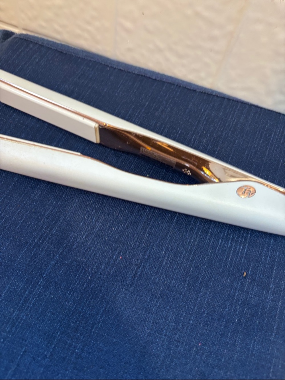 T3 White and Rose Gold Hair Straightener